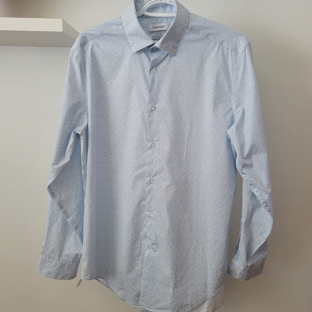 Calvin Klein Light blue dress shirt